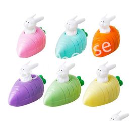 Andere feestelijke feestbenodigdheden Pasen Bunny in een wortelauto Clockwork Toys Kinderkinderen Kindercadeau Random Color Drop Lever DHQP3