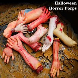 Andere Feestelijke Feestartikelen Halloween Feestdecoratie Bloedige Gebroken Arm Hand Vinger Voet Eng Kinderen Cadeau Voor Thuis Outdoor Horror Rekwisieten Benodigdheden R231011