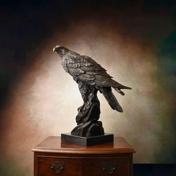 Autre décoration intérieure hyper réaliste de 20 pouces Bronze Eagle Scpture sur la base en marbre idéal pour et jardin idéal idéal idéal gouttes