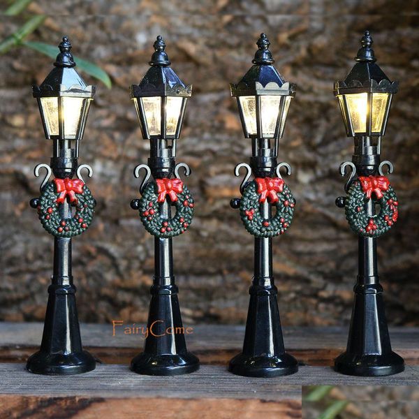 Autre décoration intérieure miniature des lampadaires de Noël miniatures lumières LED pour la décoration de village mini-figurine ornement accessoires de jardin dro dhrgl