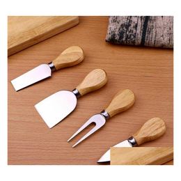 Autres outils de cuisine Couteau à fromage en acier inoxydable Quatre pièces Costume Pizza Manche en chêne Sn1563 Drop Livraison Home Garden Bar à manger Dh9Ds