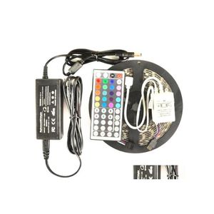 Andere LED -verlichting 5m 5050 SMD RGB Strip Licht Waterdicht Nonwaterbestendig 300 LED's/Roll 44 Keys IR Remote Controller 12V 5A Power Supp DHCC6