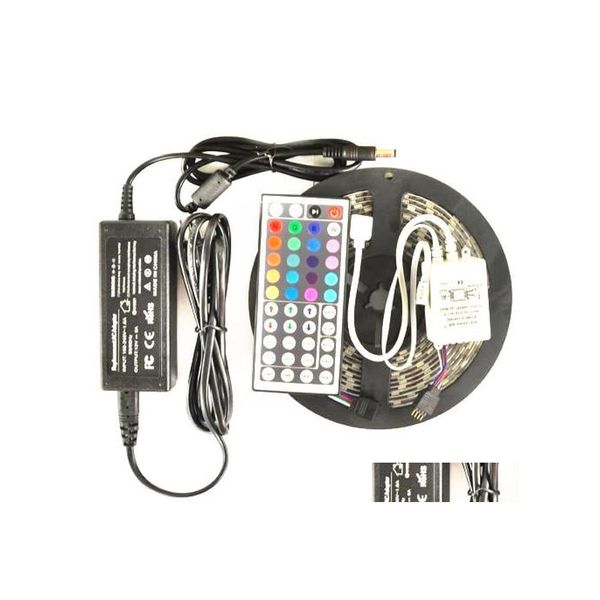 Otra iluminación led 5M 5050 Smd Rgb Tira de luz Impermeable No impermeable 300 Leds / Roll 44 Teclas Control remoto Ir 12V 5A Fuente de alimentación Dhcc6