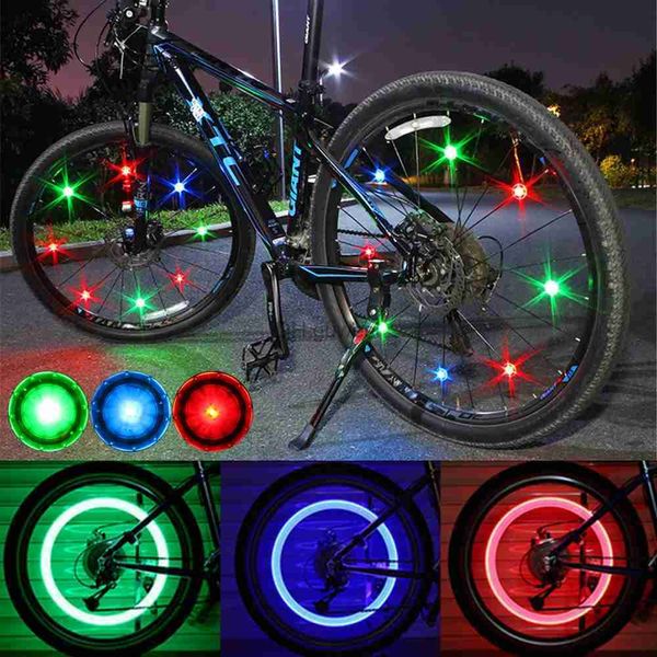 Autres accessoires d'éclairage Lumière de rayon de vélo étanche LED Lumière de roue de vélo Installation facile pour rayons de vélo de 2 mm Voyant d'avertissement de sécurité des pneus avec batterie YQ240205