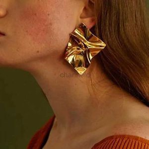 Andere nieuwe gouden kleurenclip oorbellen voor vrouwen geometrische niet -doorboorde statement oorbellen mode feestje sieraden cadeau 240419