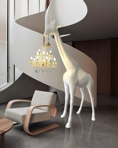 Otra iluminación para exteriores Escultura de animales nórdicos Lámpara de pie de jirafa Diseñador creativo Sala de exposiciones El Vestíbulo Oficina de ventas Decoración Standin