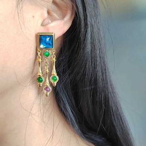 Andere persoonlijkheid en overdreven retro -oorbellen voor vrouwen meisje charme stud earring sieraden 240419