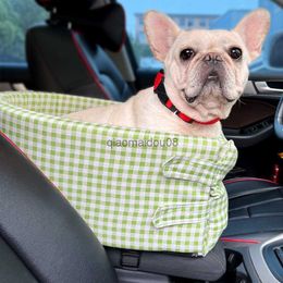 Autres fournitures pour animaux de compagnie Transport portable pour petit chien Couverture de siège de voiture pour chien Chaud Chien Siège de voiture Couverture arrière Transporteur pour chat Voyage Siège de voiture Chiot Lit HKD230821