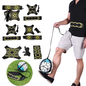 Andere sportartikelen Verstelbare voetbaltraptrainer Voetbaltrainingsapparatuur Elastische riem Sportassistentie 231118