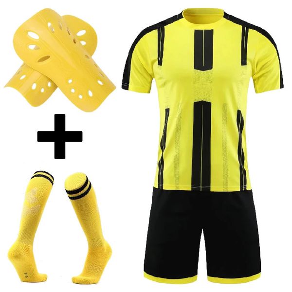 Otros artículos deportivos Conjunto de camiseta de fútbol para niños y adultos Kit de fútbol personalizado Hombres y niños Uniformes de entrenamiento de fútbol Trajes con calcetines y espinillera 231102