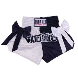 Andere sportartikelen Volwassen Heren Dames Kinderen Vechten Combat Muay Thai Boxing Shorts Training Professional Thai Trunks Bowtie Embroidered Short Boxe XS-3XL 230621