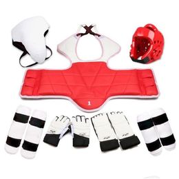 Autres articles de sport Ensemble de huit pièces Équipement de taekwondo Casque Kickboxing Armure Guantes de Boxeo Wtf Gants de pied Jeu Capacete 220614 Oti5R