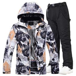 Autres articles de sport Costume de ski coloré chaud pour hommes Vêtements de snowboard Vestes d'hiver Pantalons pour hommes Vêtements imperméables Costumes de neige -30 HKD231106