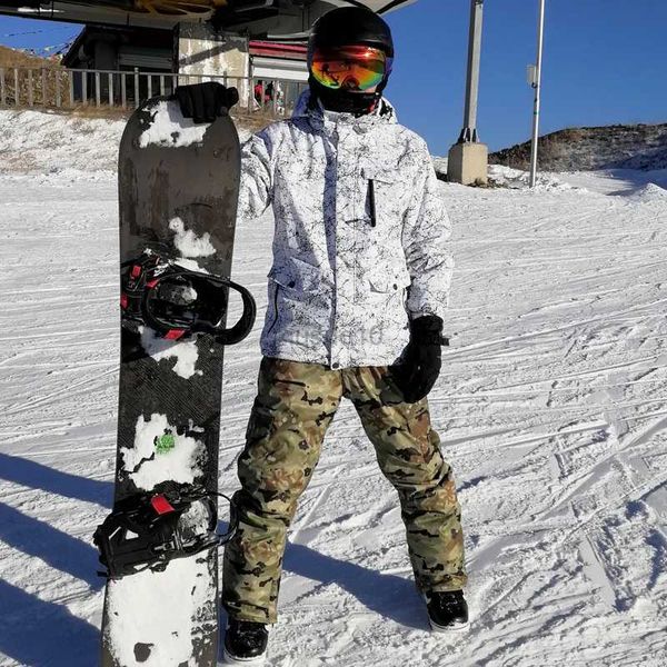 Otros artículos deportivos Conjunto de snowboard profesional para hombres de invierno Conjunto de traje de esquí 10000 impermeable al aire libre a prueba de viento Chaqueta para la nieve y pantalones de camuflaje cálidos HKD231106