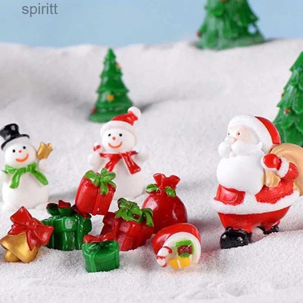 Autres accessoires de décoration de table Mini arbre de Noël Santa Figurines Paysage de neige Modèle Ornements Résine Artisanat Miniature Jardin Maison Cadeaux YQ240129