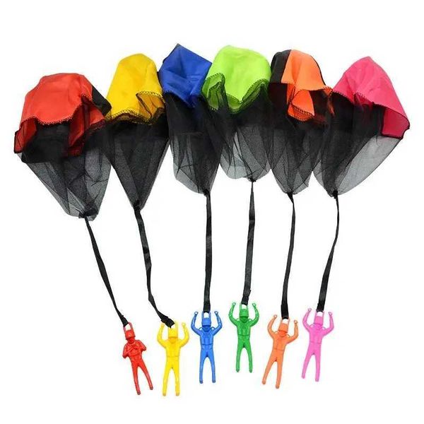 Otros juguetes 4 piezas de juguetes voladores de paracaídas a mano al azar de color para la educación infantil deportes al aire libre juegos sensoriales sensoriales