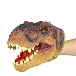 Autres jouets Animal Hand Puppets Childrens Cool Rubber Toys Shark and Dinosaur En forme de dinosaures faisant semblant de jouer avec des gants en gants en cadeaux Childrensl240502