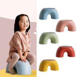 Otros juguetes Simple Semi-ring Rainbow Pretend to Ride A Horse Juguetes Silla Niños Taburete Pie de cama Muebles Taburete Juguetes Niños Silla 230710