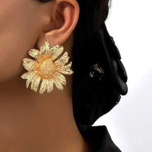 Autres boucles d'oreilles de tournesol en métal vintage pour femme mariage exagéré exagéré coréen oreille étouffe de bijoux d'oreille accessoires 240419