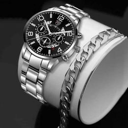 Autres montres 2pcs Bracelet pour hommes de la mode Set Luxury Mens Sports Silver en acier inoxydable Quartz Watch Mens Business and Leisure Watchl240403