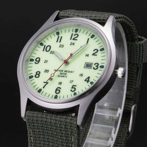 Autres montres Baltanie W10 Tonneau S2001B Hommage Raf British Army In colorée en acier nh38 Vintage automatique Vintage pour hommes