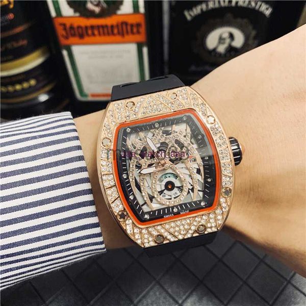 Autres montres HOT Diamonds Designer de luxe Tonneau Montres Femmes Hommes Causal Montre Étanche Grand Cadran Boîtier En Acier Bracelet En Caoutchouc Montre De Sport J230606