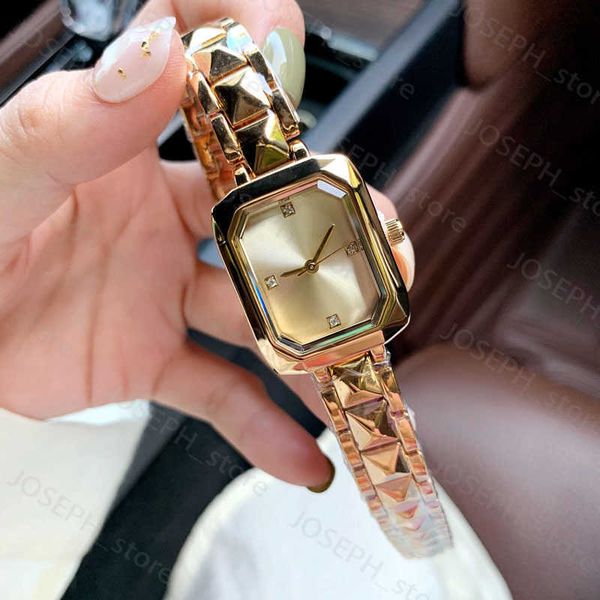 Autres montres Montre de luxe en or pour femme, cadran rectangulaire de 24mm, marque de styliste de mode pour femmes, bracelet en acier inoxydable, montres-bracelets en diamant pour femmes V J230413