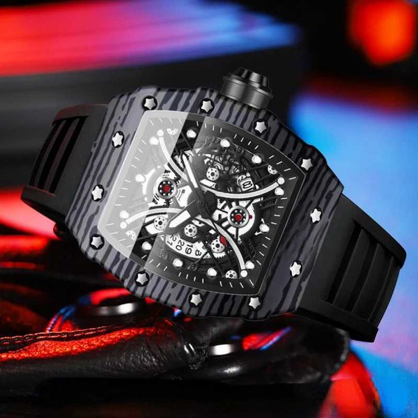 Otros relojes Relojes deportivos con esfera esquelética para hombres Estilo de moda Marca superior Correa de gel de sílice Reloj de cuarzo resistente al agua Montre Homme 240125