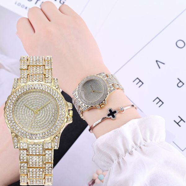 Autres montres Vendre la montre féminine Starry Sky Fashion Diamond Simplicité en acier inoxydable Gift Rose Gold 230811