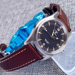 Autres montres Tandorio NH35A Cadran noir 20ATM Diver Automatique Hommes Lumineux 36mm Poignet Saphir Cristal Vintage Horloge Bracelet En Cuir