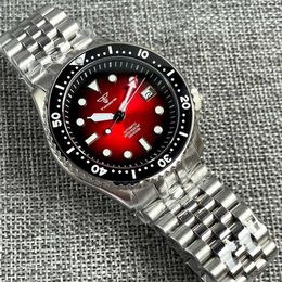 Autres montres Tandorio Sunburst Red NH35A Montre de plongée mécanique pour homme SKX Modèle 3.8 Crown NH35 Movt 120 Click Ring 200M Montre étanche J240131