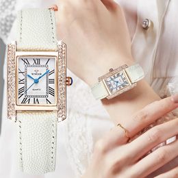 Otros relojes WWOOR Reloj de mujer Moda de cuero blanco Muñeca de mujer Impermeable Quarzt Diamond S Pulsera Montre Femme 231207