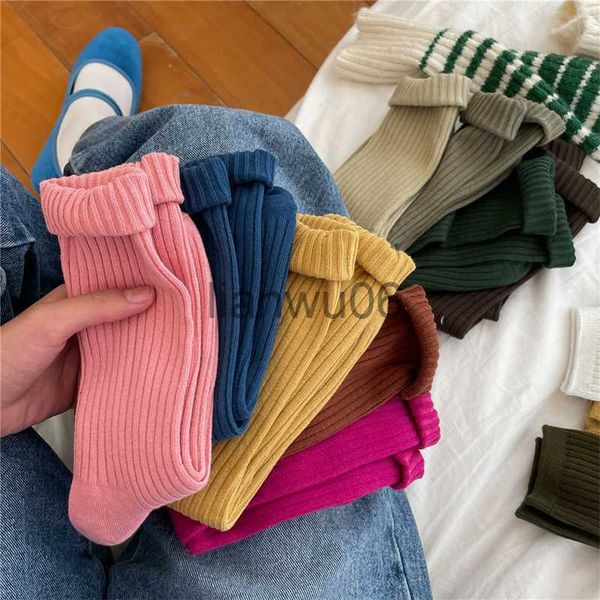 Autres vêtements Chaussettes pour femmes Longues Mode Coton Respirant Automne Hiver Couleur unie Chaussettes de sport Filles Casual Simple Rétro Plaine Confortable J230830