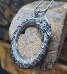 Ouroboros – collier pendentif Dragon en métal pour hommes, collier Hip Hop personnalisé Ins Punk, bijoux Accsori 202121728151471