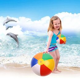 Activitie al aire libre Bola de playa inflable PVC Globos de agua Polbalas de color Rainbow Balls Beach Pool Volleyball Interacción de padres e hijos 240423