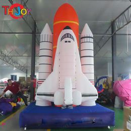 Actividades al aire libre 4m de altura nave espacial inflable gigante transbordador espacial modelo de cohete para publicidad