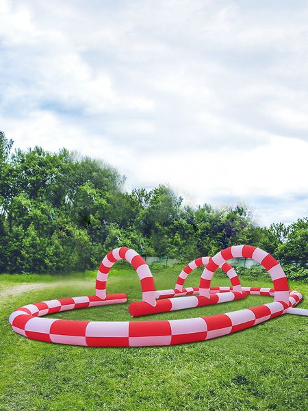 Activités extérieures Piste de course de kart gonflable pour les jeux de balle de bulles de voiture à amplitude, piste gonflable personnalisée à vendre