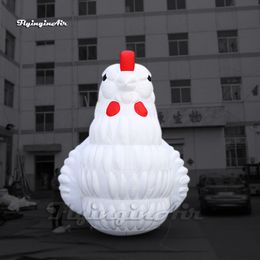 Buitenreclame wit opblaasbaar kip grote cartoon dierenmascotmodel blaas de kippenballon op met rode cockscomb voor evenement