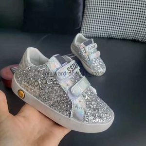Outdoor Athletic Kids Sneakers 2023 Autumn Girls Sport Running dikke trainers Toddler Kinderen Casual Star Shoes Fashion Brand Glitter Soft Sole Q231003