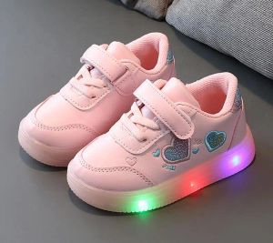 Outdoor Baby Led-schoenen voor jongens Meisjes Lichtgevende sneakers voor kinderen Kinderschoenen met LED-verlichting Antislip gloeiende peuterschoen