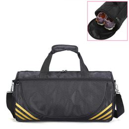 Sacs extérieurs Sac de sport de sport bon marché Femme Men Fitness For Yoga Nylon Yoga Travel Training Ultralight Duffle Shoes Small Sac de Sport Bag T230129