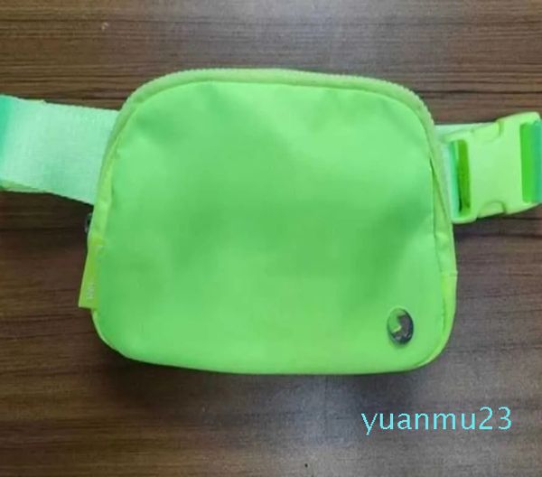 Sacs d'extérieur Sac de ceinture avec étiquette Lu Tape, modèles officiels pour dames, taille de sport, capacité de poitrine avec mise à niveau de la marque, étiquette en silicone et lettre en peluche