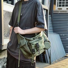 Bolsas al aire libre Nylon Hombro Gótico Negro Crossbody Messenger Tote para hombres Hip Hop Techwear Satchel Cintura Goth Postman Bag