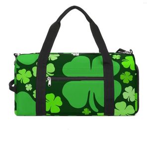 Sacs de plein air St Patrick's Day Sport Lucky Shamrocks Patricks célébrer grand sac de sport voyage mâle femme fitness sac à main