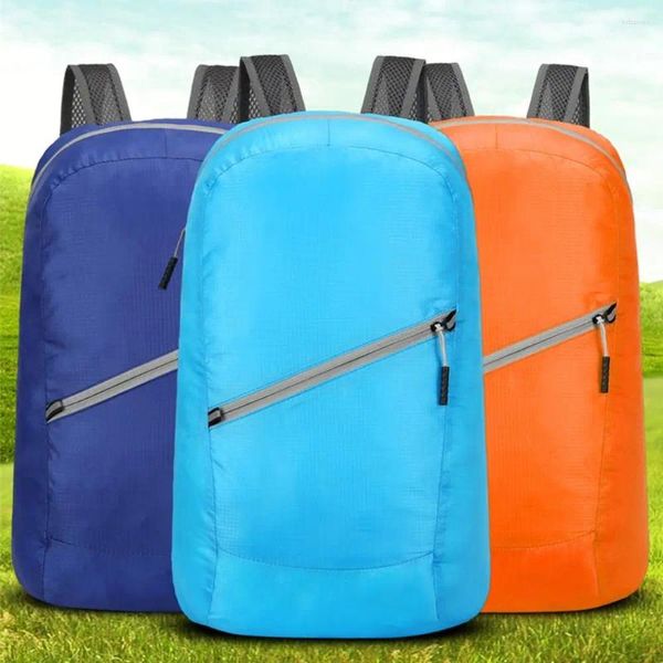 Sacs extérieurs Unisexe Men femmes randonnées en camping imperméable mini sac de voyage en nylon léger sac en nylon pliable