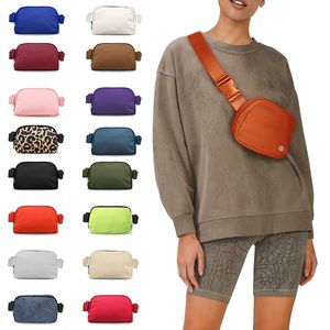 Bolsas al aire libre Mujeres Hombres Cintura Gimnasio Elástico Correa ajustable Cremallera Bolsa de yoga Impermeable Diagonal Bolsa colgante LU-MELUCK