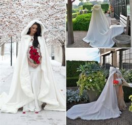 Cape Cap Outdoor Hiver Bridal Cloak Faux Fur Wedding Wraps Vestes Capot pour les mariages d'hiver