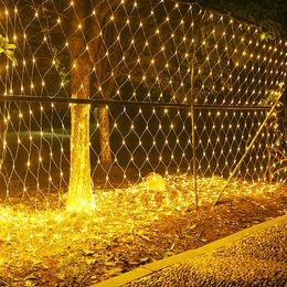 Décoration de Noël en plein air Lumière nette 2x2m 144led 8 modes Plug-in LED Fairy Strip Light pour extérieur du jardin intérieur rideau de balcon