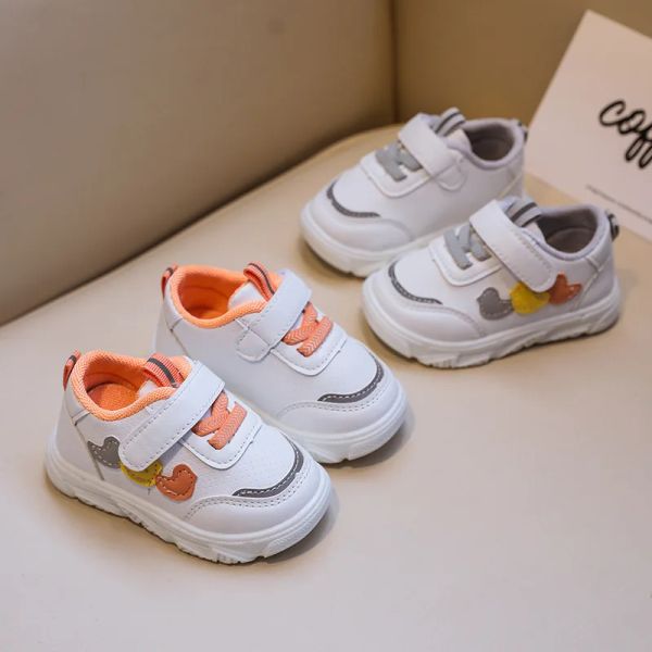 En plein air mignon enfance canard enfant en bas âge fille chaussures de tennis talons plats bébé garçon gris baskets 2021 nouveau printemps chaussures de créateur de luxe enfant E02071