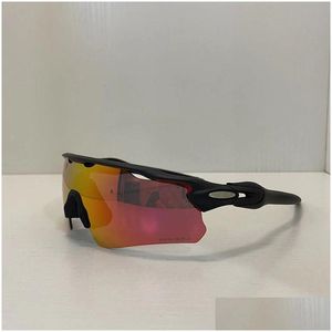 Occhiali da esterno Occhiali da sole da ciclismo Occhiali Uv400 Polarizzati Lenti nere Occhiali da equitazione sportivi Occhiali da bicicletta Mtb con custodia per uomo Wom Othpi